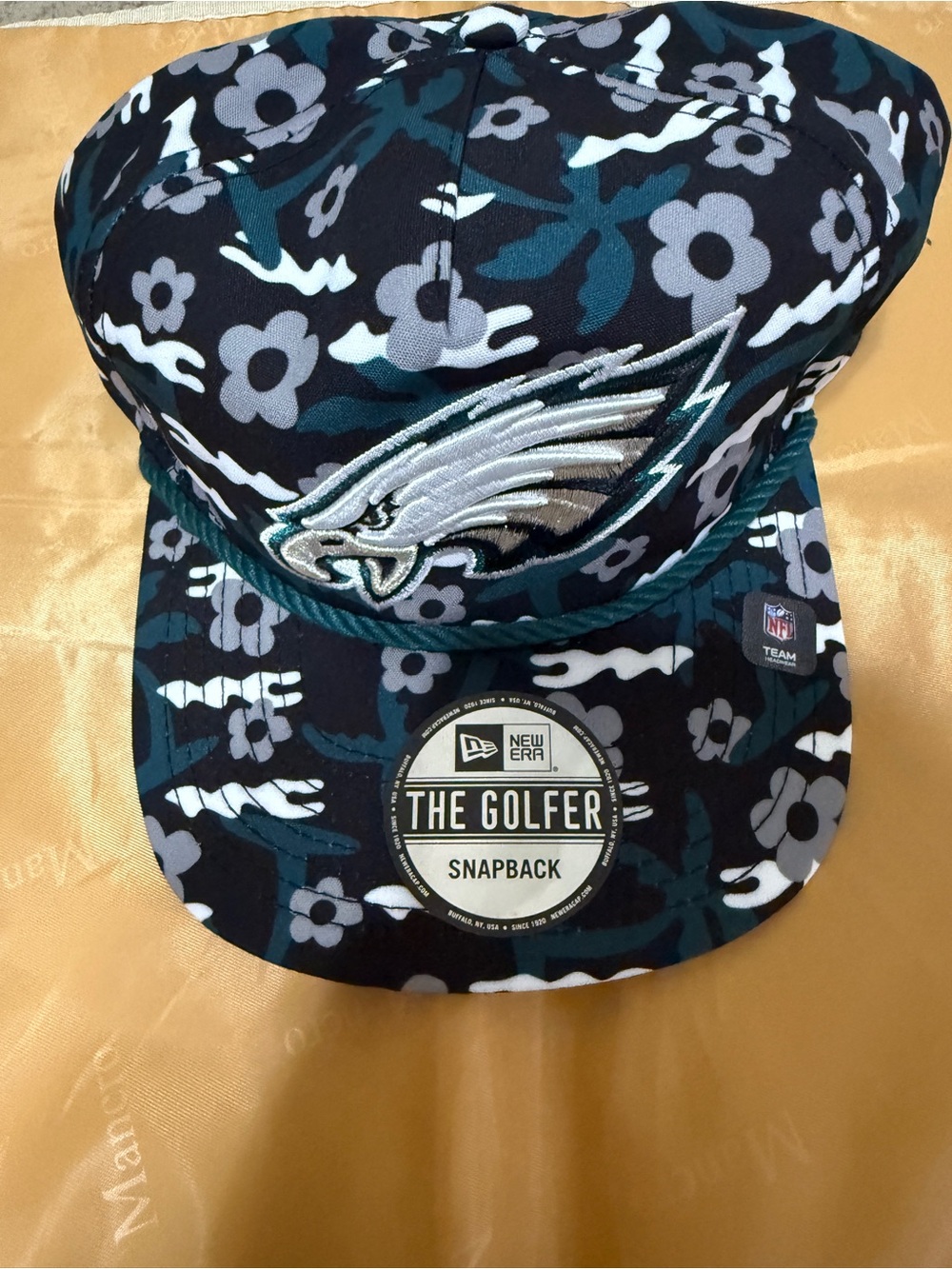 New Era Philadelphia Eagles Floral Golfer Snapback - Teal, Black & White